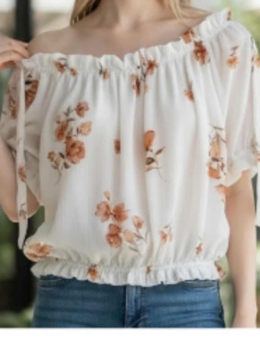 Iris White Off-Shoulder Blouse with Peach Floral Printris S